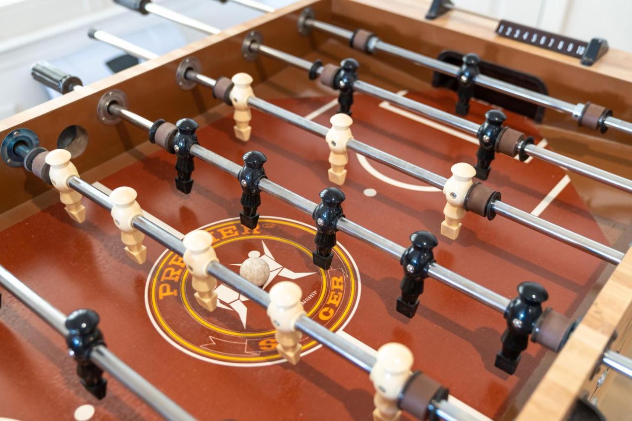 Steps To #Pismobeach With Poker, Foosball, Free Ev Charger, And Bikes Oceano Bagian luar foto