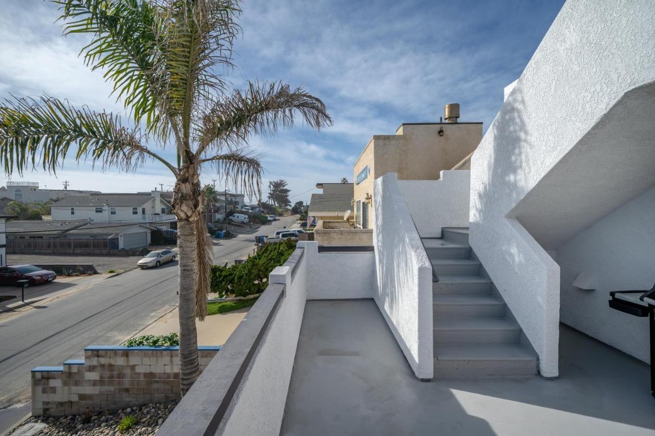 Steps To #Pismobeach With Poker, Foosball, Free Ev Charger, And Bikes Oceano Bagian luar foto