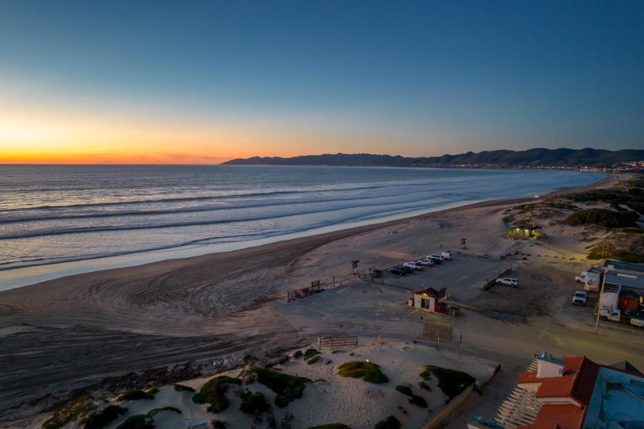 Steps To #Pismobeach With Poker, Foosball, Free Ev Charger, And Bikes Oceano Bagian luar foto